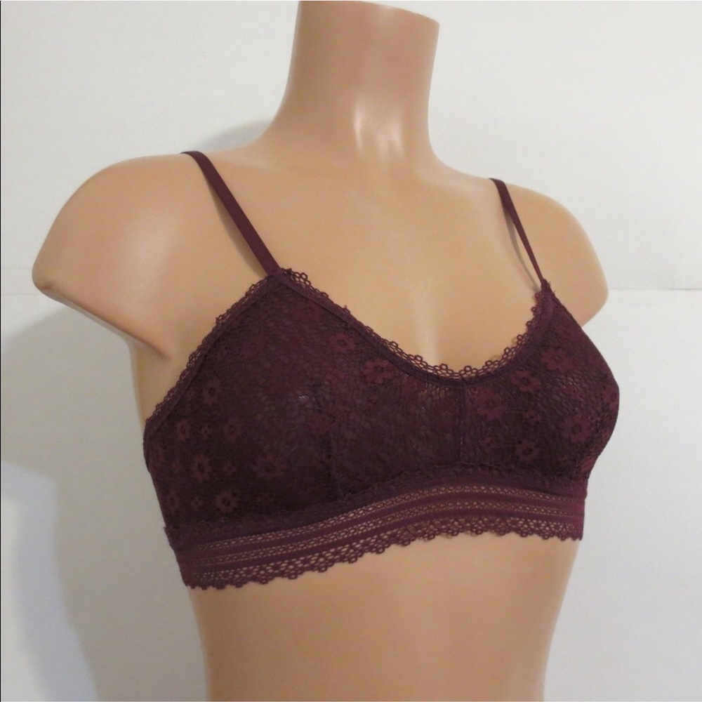 Victoria’s Secret lace bralette
